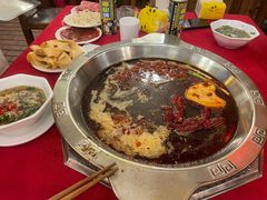 -山城年华老火锅(玉林店)