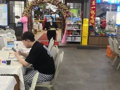 -鹏城人家海鲜酒家·23年老字号(较场尾店)