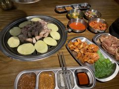 -·缸桶屋·韩式牛肋条自助烤肉(西湖D11店)