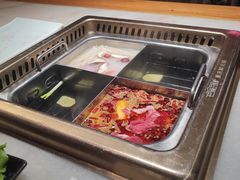 -巴渝瓦肆重庆鲜火锅(宝龙环湖店)