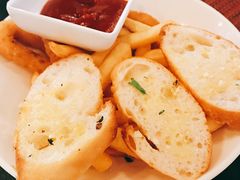 -WOLFGANG PUCK KITCHEN & BAR(迪士尼小镇店)
