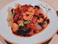 三鲜焖子-小船渔村•大连菜•大连焖鱼(黄河路店)