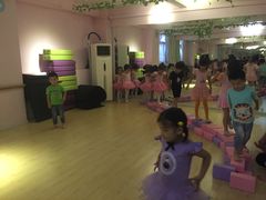 -雅米拉艺术中心(少儿舞蹈培训)