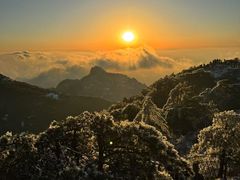 -光明顶山庄