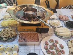 -玩坞轰趴馆·户外团建聚会主题生日派对馆(世豪广场店)