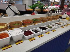 -四囍码头海鲜烧烤自助火锅(外滩南京东路悦荟广场店)