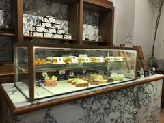 面包甜点陈列柜-WHEAT&BAKER-麥(凯德来福士店)