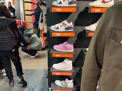 -NIKE上海青浦优选体验店