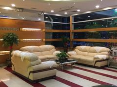 -嘉年华会水疗会(大剧院站E出口店)