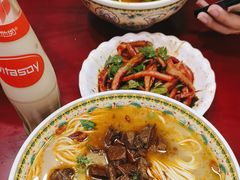 -金杨拉面王小吃面馆·牛三宝面·红烧牛肉粉