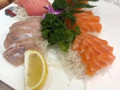 -青瓦餐厅·生鱼片·韩园烤肉(西塔店)