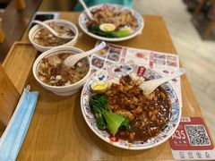 -蓉李记成都名小吃(武汉菱角湖万达店)