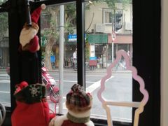 -Fridi Patisserie Cafe