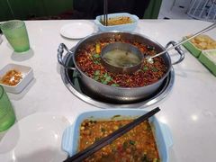 -蛙两只美蛙鱼头火锅(恒茂店)