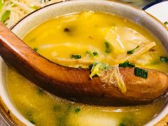 京城酥肉锅-京氣春饼(机场店)