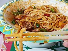 -楼兰古丽新疆菜(钟楼景观店)