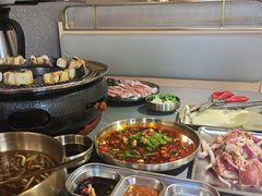 -围炉肉舍•炭烤活鳗•丹东海鲜烤肉(步行街店)