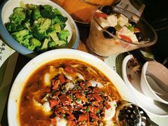 -胡桃里乐队酒馆(农科路店)