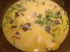 -咕嘟草帽鱼·牛奶一样的鲜鱼汤(包河万达广场创始店)