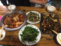 -阿葉农家饭店