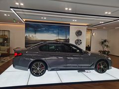 -宁波宝信宝马4S店(江北日湖店)