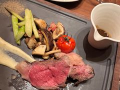 -恰餐厅及酒吧 CHAR Bar & Grill (北京丽都皇冠假日店)