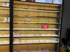 -优医视平价眼镜蔡司依视路折扣工厂店(德胜门店)