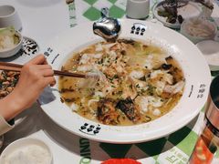 -渔语鱼酸菜鱼新川菜(来福士店)