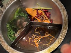 -廖掌柜·重庆鲜货火锅(上海首店)