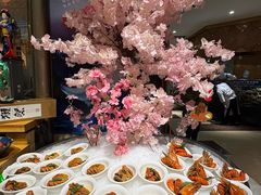 -雍容荟帝王蟹活龙虾展台自助(IFS黑金店)