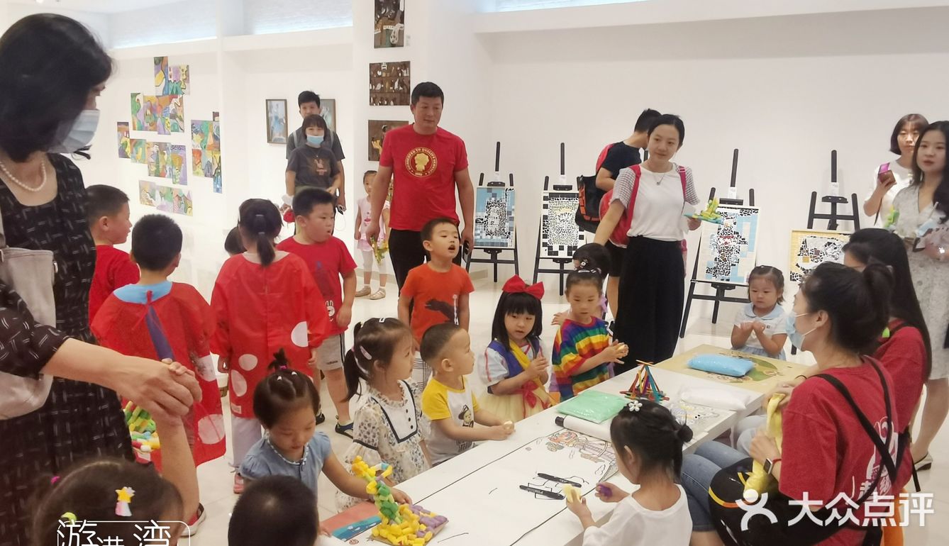 未来艺术家•作品展 开幕啦！！