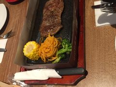 -必胜客(WOW中央公园店)