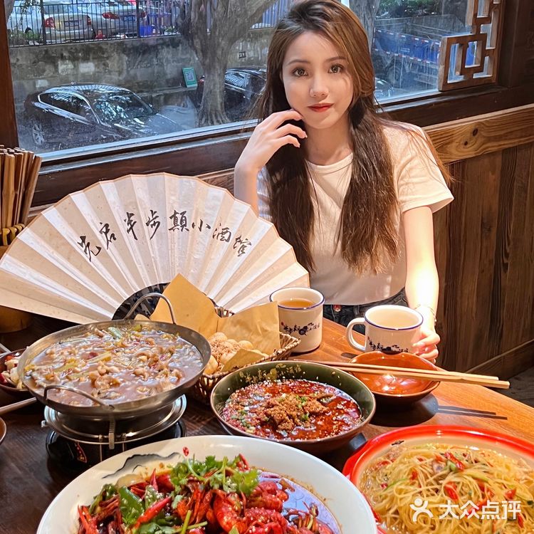 深圳川菜｜夏天就是要去半步颠吃新品小龙虾or毛蟹🦞