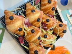 -水桶王国主题餐厅·聚会·生日派对·亲子活动·家庭套餐(亚龙湾希尔顿店)