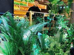-老乡鸡(上海白玉兰广场店)