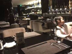 -唐拉雅秀酒店-西锦汇空中BBQ·思创餐厅