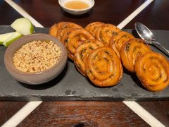 鸭肝酱伴葱油饼-杭州西子湖四季酒店·金沙厅