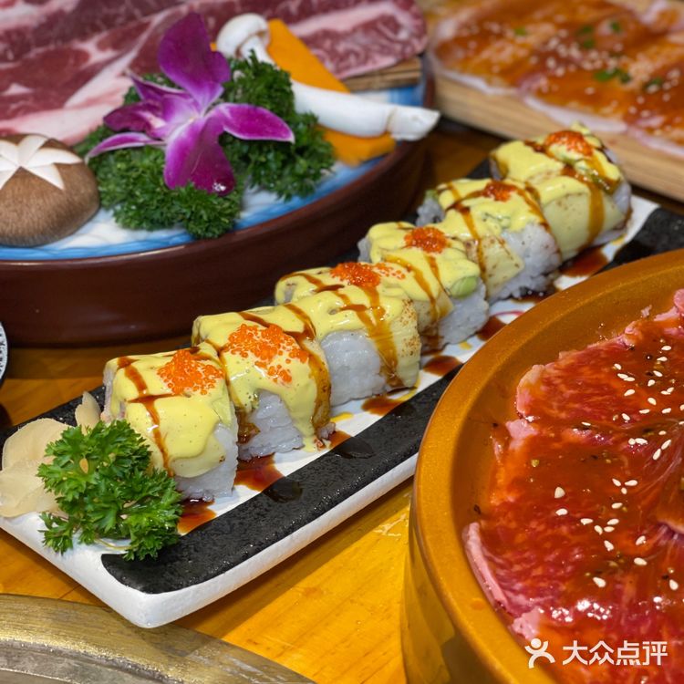 成都老牌日式烧肉丨实惠量大，和牛、五花、寿司好好吃😆