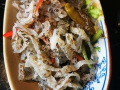 -小椒娘撒椒鱼火锅(三八广场店)