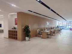 -小鹏汽车上海吴中路销售服务中心