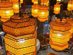 -帅巴人舅母子腊蹄民俗村