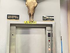 -牛串门串串香(东直门簋街总店)