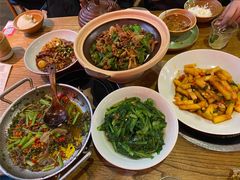 -吃饭皇帝大土家民族菜(正大广场店)