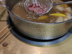 -左庭右院鲜牛肉火锅(金山万达店)