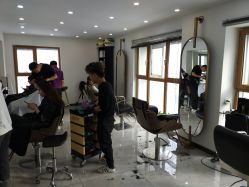 -INSI Hair Salon