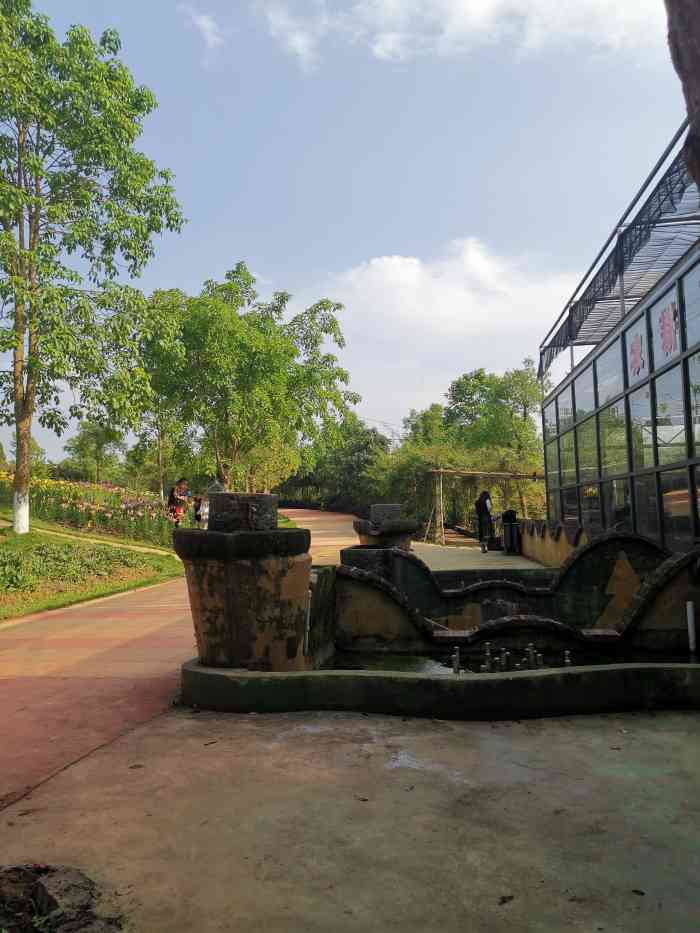 友军生态园-"从北碚静观驾车出发上高速,本来不到一个小.