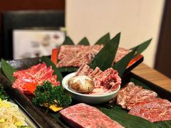 -炼火烤肉店