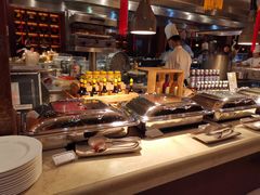 自助取餐区-西双版纳洲际度假酒店-海鲜傣味烧烤·侬香全日制餐厅