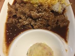 -玛格萝妮(汇智国际商业中心店)