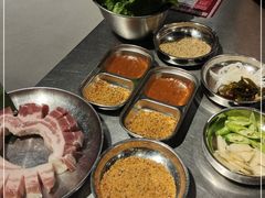 -哈哈碳都·牛肋条无限自助烤肉(台江万达店)
